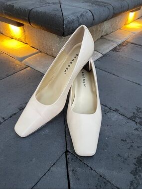 Caressa Leather Women's Cream Square-Toe Block Heel Pumps - Size 7